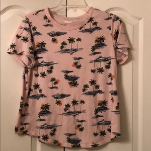 old navy graphic tee